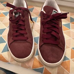 Puma Men's Burgundy Sneakers